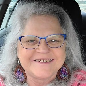 Meet your Posher, Janet